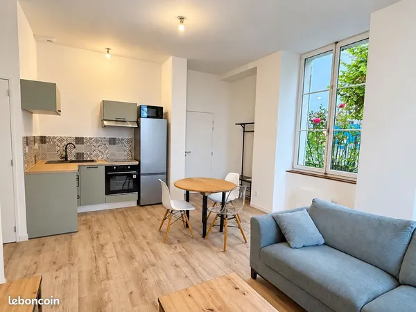 Particulier Loue un Appartement T2 meublé 40 m² rénové à neuf avec terrasse privative