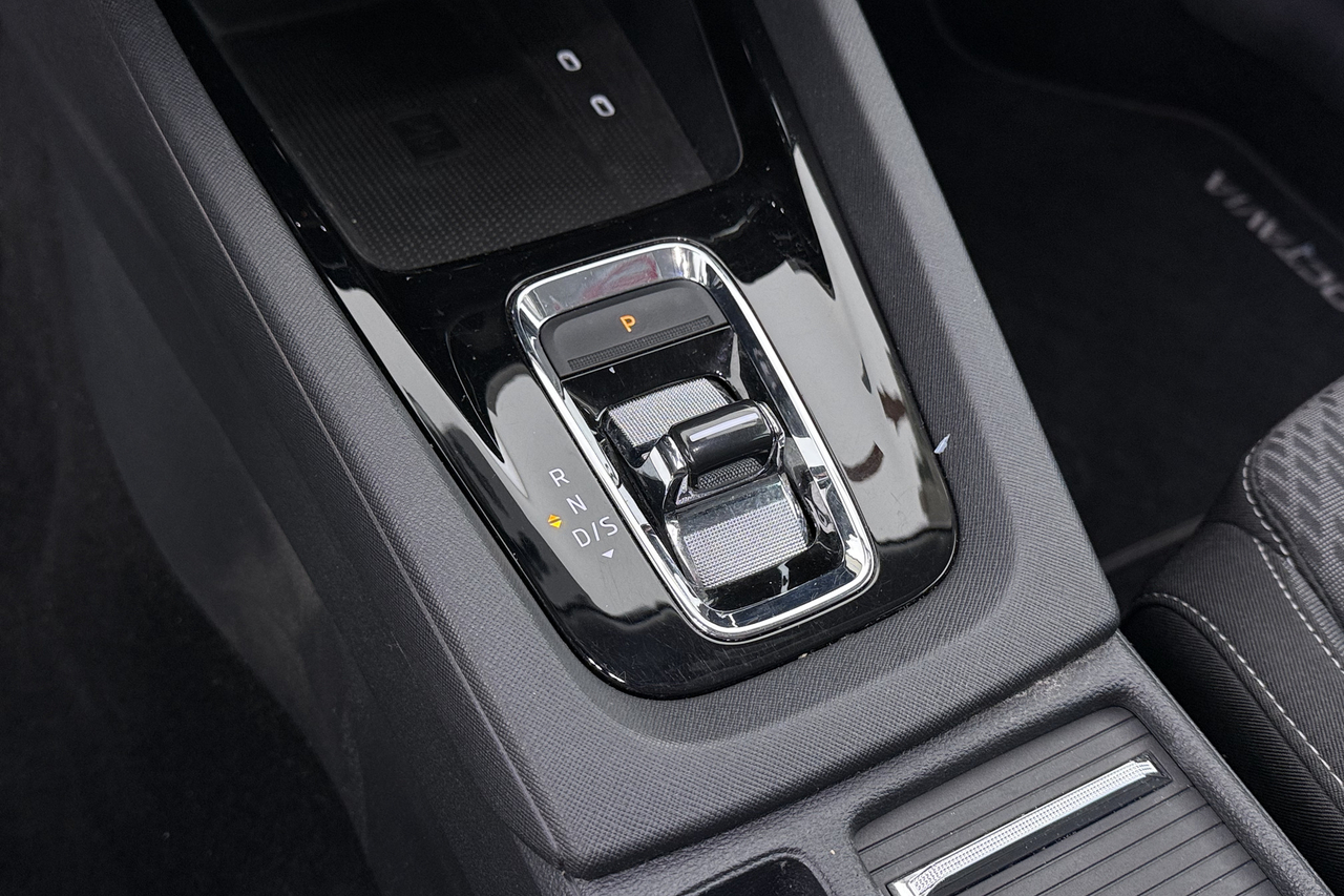 Skoda Octavia Combi — photo 16