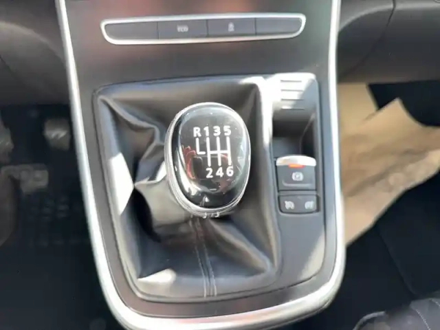 Renault Scenic blue dci 120 — photo 19