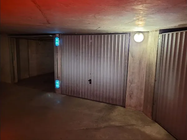 Garage métro saxe