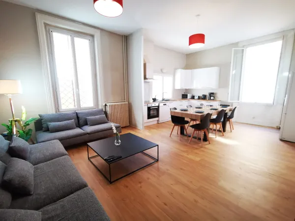 Loue maison - 200m²