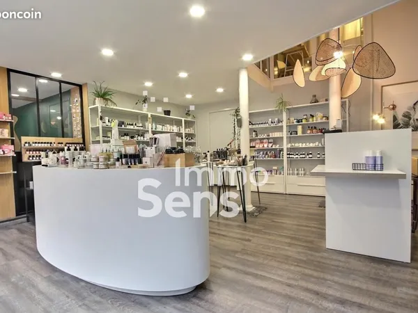 Local commercial 118 m²