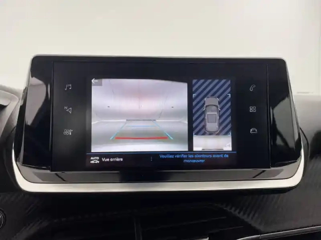Peugeot 2008 puretech 130 s&amp;s eat8 — photo 26