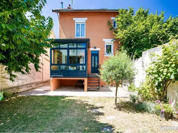 Maison d'architecte, 5 pièces, jardin, piscine