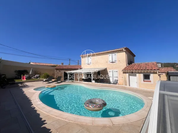 Maison 5 pièces 140 m²