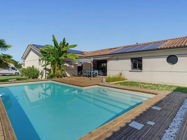 Maison de plain-pied 5 pièces 186 m²