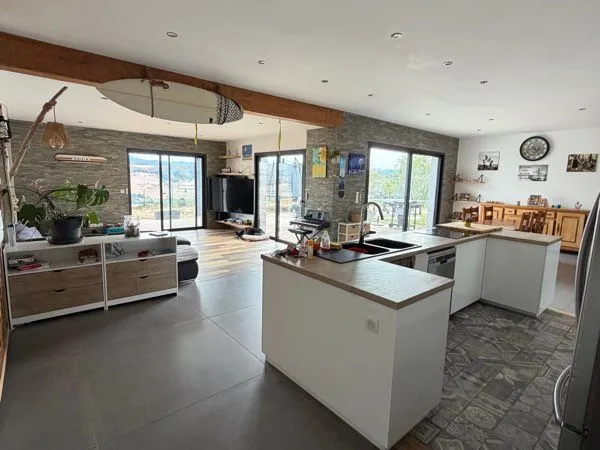 Maison plain-pied 176 m2