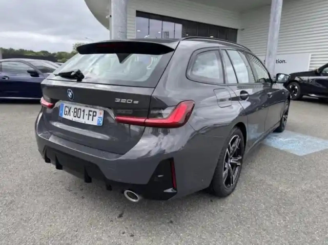 Bmw Serie 3 série 3 touring 320ea 204ch m sport — photo 12
