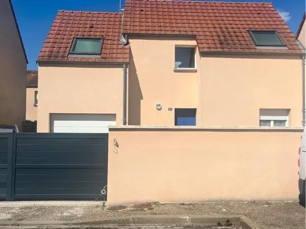Maison 2 chambres garage et jardin