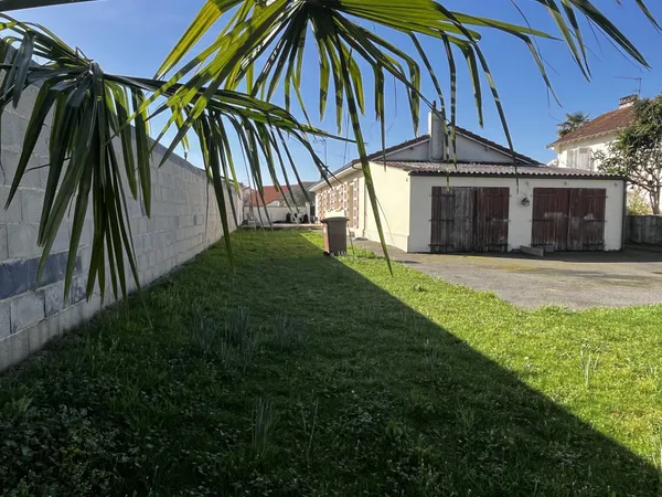 VILLA PLAIN PIED/ PAU / 3 CHAMBRES / DOUBLE GARAGE