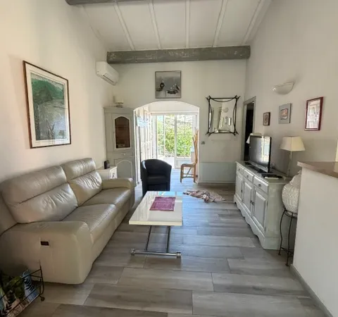 maison 2 pièces meublée à louer à Saint tropez