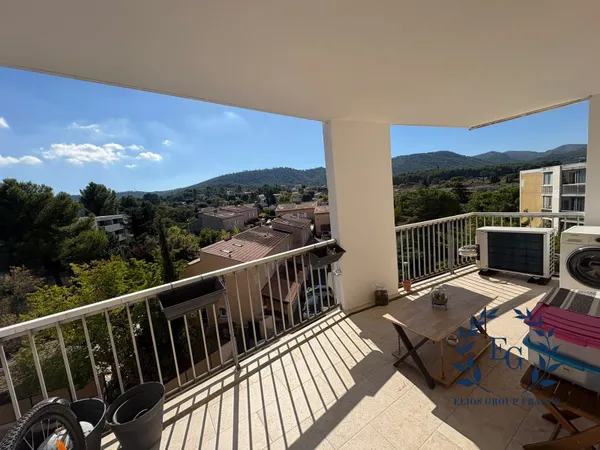 MAGNIFIQUE APPARTEMENT TYPE 4 EN DERNIER ETAGE AVEC ASCENSEUR