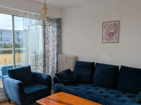 Location - t3 57 m² - dernier étage - terrasse - parking - lorient hyper-centre