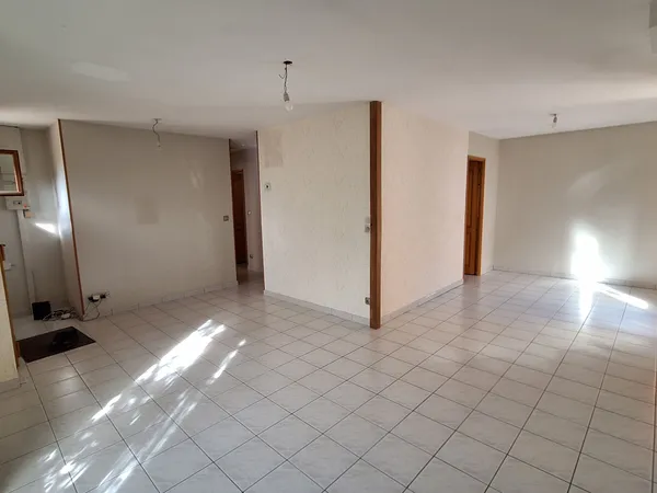 Vends maison, 5 pièces, 2 chambres, 105 m2