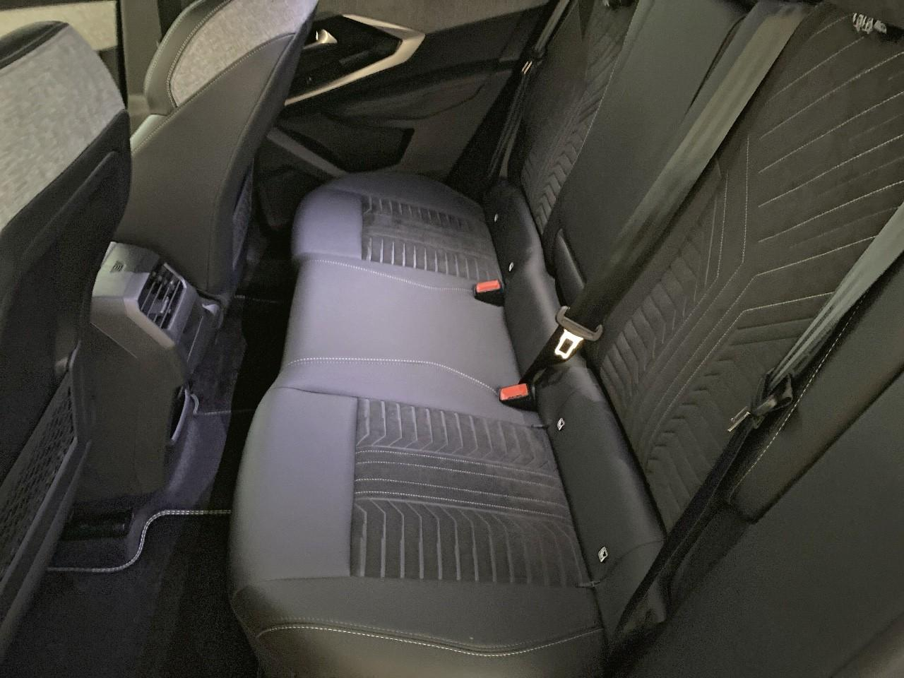 Peugeot 3008 hybrid 145 e-dcs6 gt — photo 10