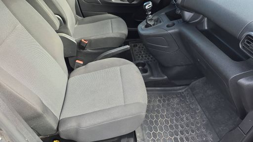 Fiat Doblo Cargo VU 1.2 PureTech 110 - Pro Lounge Connect – 2024 – 33816 km – Essence – Boîte Manuelle — photo 8