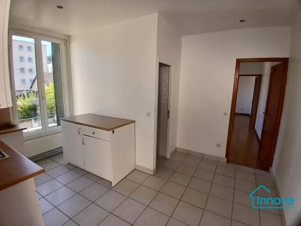APPARTEMENT T2 AVEC BOX