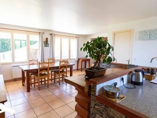 Maison 6 pièces 162 m²