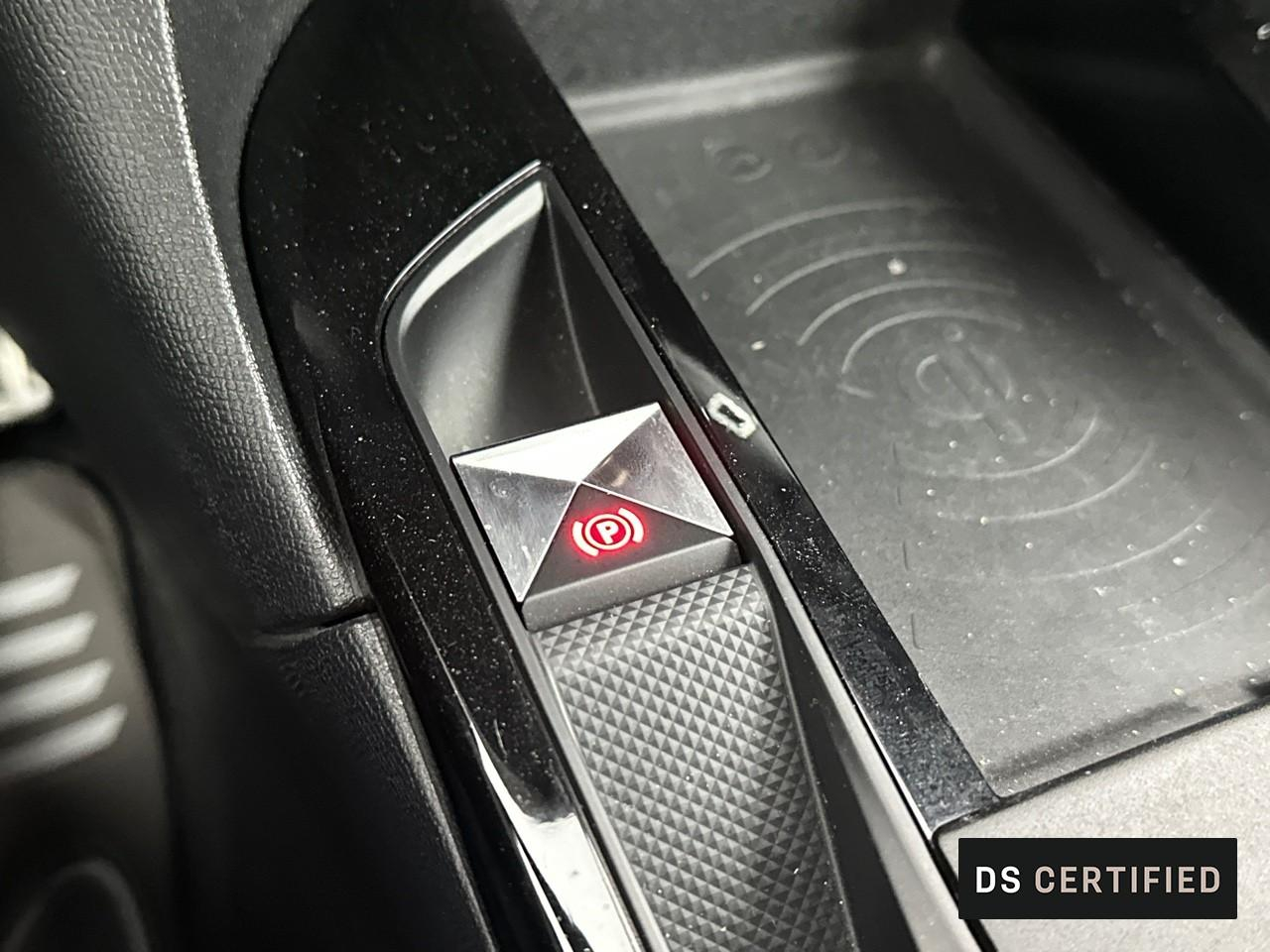 Ds Ds 3 crossback puretech 130 eat8 performance line+ — photo 30