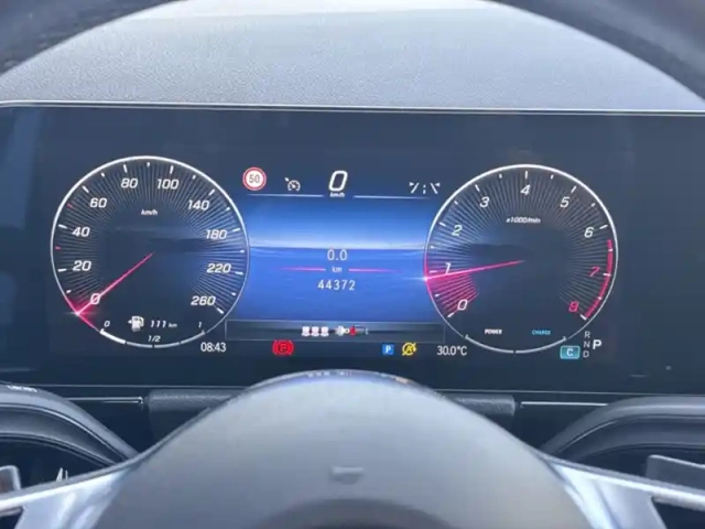 Mercedes Gla 200 progressive line — photo 17
