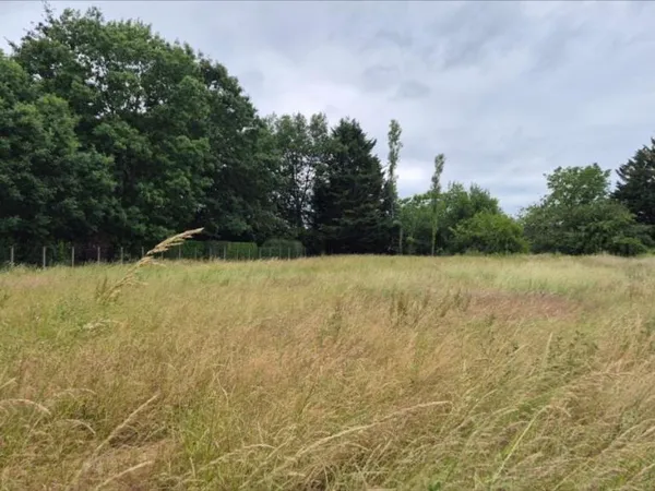 Terrain 1741 m²