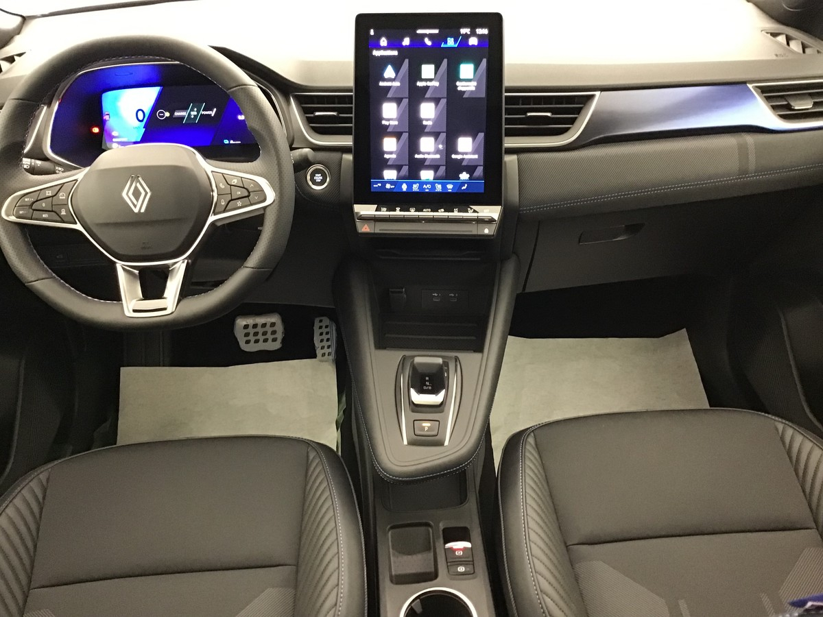 Renault Symbioz — photo 11