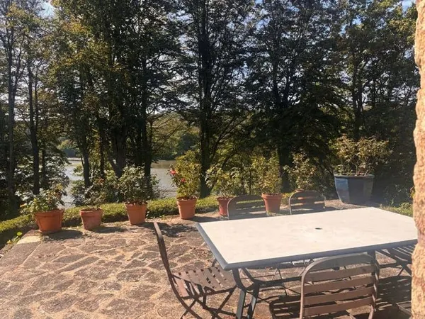 Maison 7 pièces 254 m²