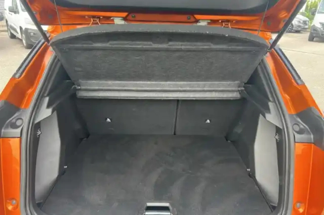 Peugeot 2008 puretech 100 s&amp;s bvm6 — photo 9