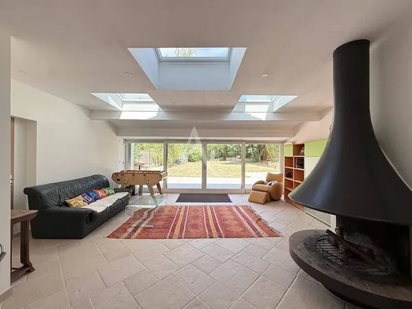 Maison 6 pièces 148 m²