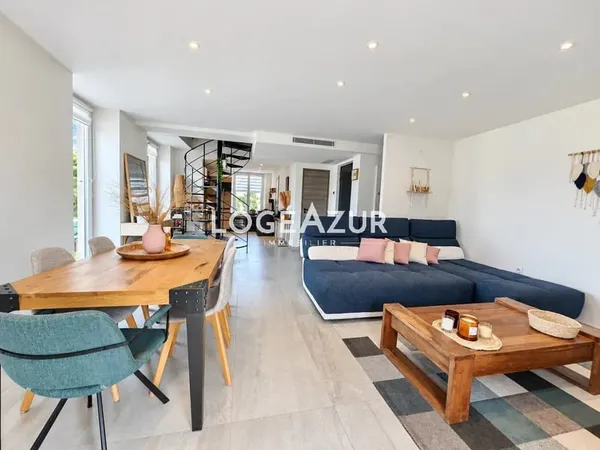 VENTE APPARTEMENT 2 CHAMBRES EN DUPLEX ANTIBES - PARKING