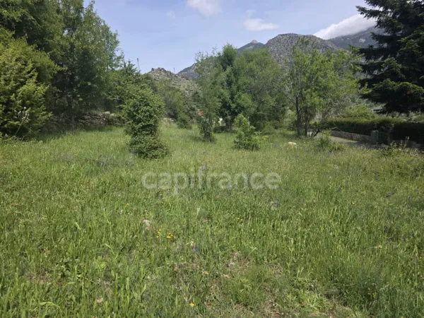 Terrain 3789 m²