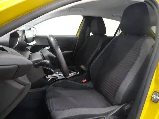 Peugeot 208 e- 136ch style — photo 12