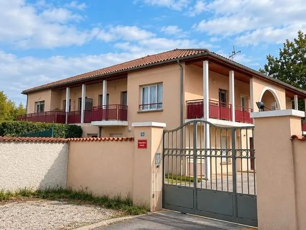 Apppartement T3 Situé dans un environnement très calme