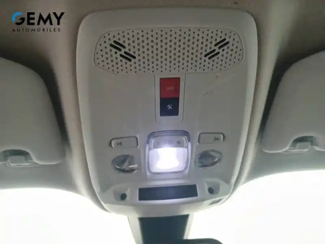 Peugeot 2008 puretech 130 s&amp;s eat8 — photo 15