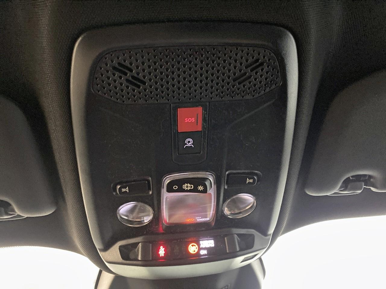 Peugeot 2008 hybrid 145 ch e-dcs6 allure — photo 19