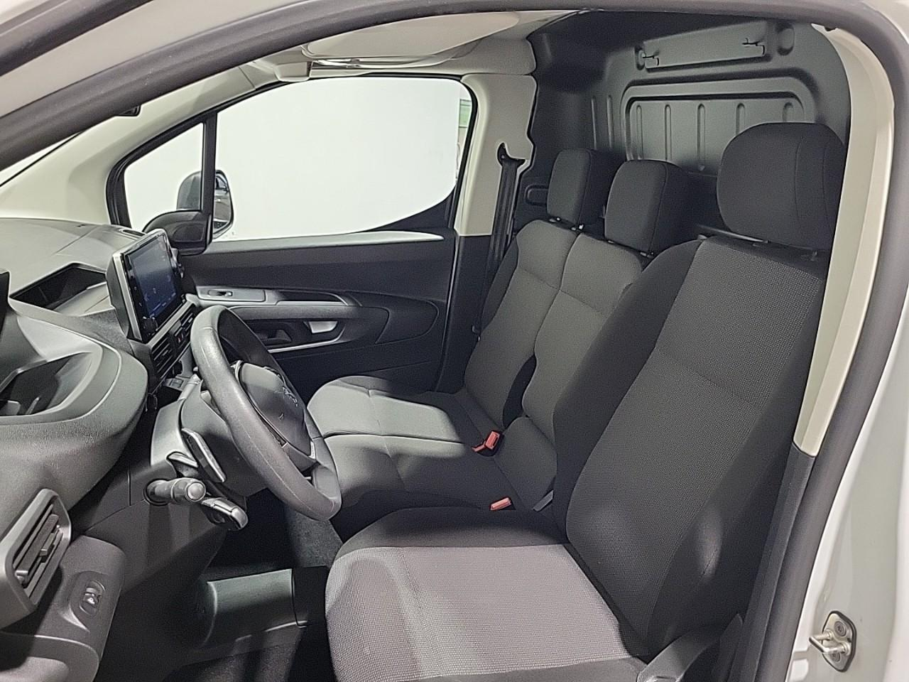 Peugeot Partner fourgon m 650 kg bluehdi 130 s&s eat8 — photo 10
