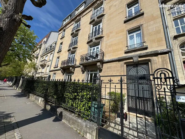 Appartement 6 pièces 165 m²