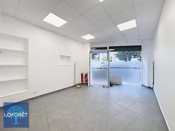 Local commercial 50 m²