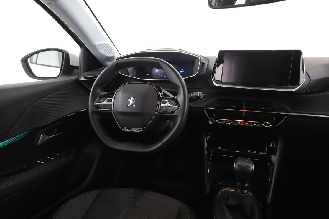 Peugeot 208 1.5 Blue-HDi Allure — photo 12