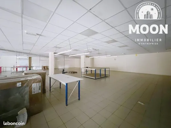 Local 600 m² Graulhet