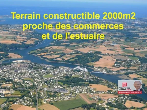 Terrain constructible de 2000 m2 au calme et proche des commodités