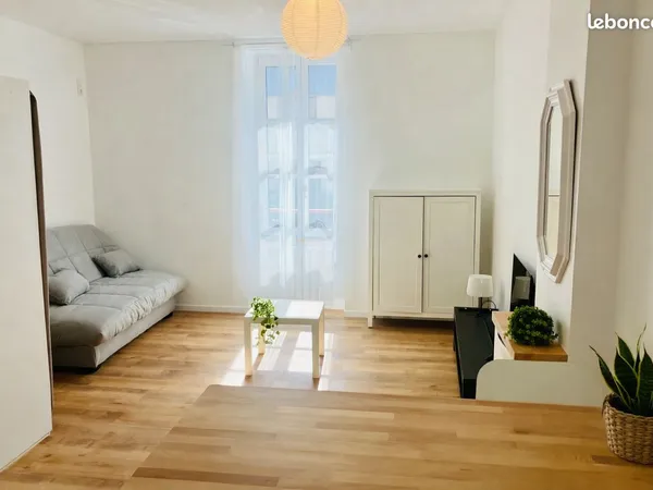 T1 Studio Meublé tout équipé, Neuf, lumineux, 24 m2, quartier Saint-Joseph, cave