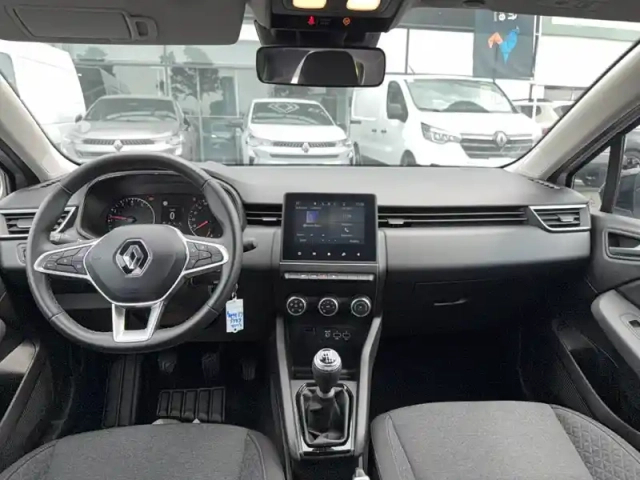Renault Clio tce 90 — photo 23
