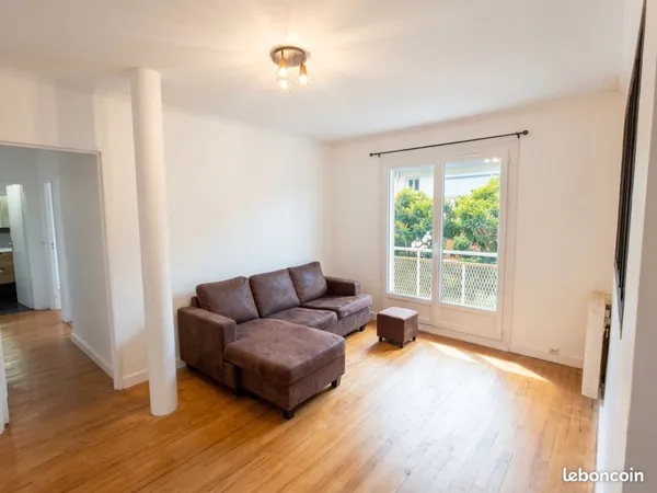 À louer - Bel appartement 3 pièces de 51 m² rénové à neuf avec balcon et cave - Bourg-la-Reine