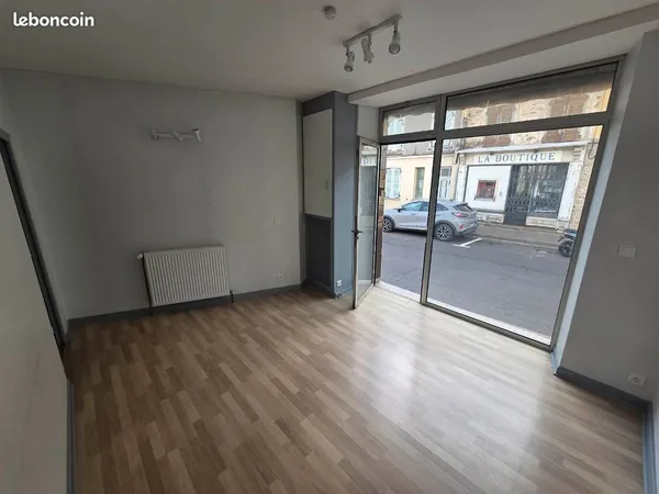 Local commercial ou professionnel 50m²