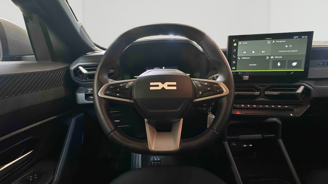Dacia Duster Hybrid 140 — photo 12
