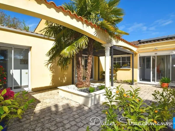 Maison de plain-pied 6 pièces 150 m²