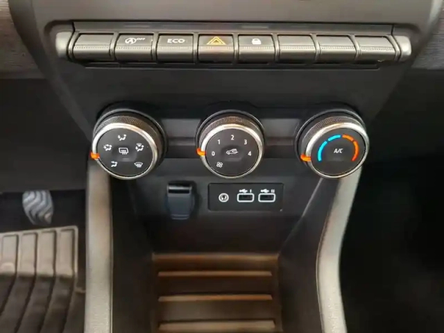 Renault Clio tce 90 — photo 25