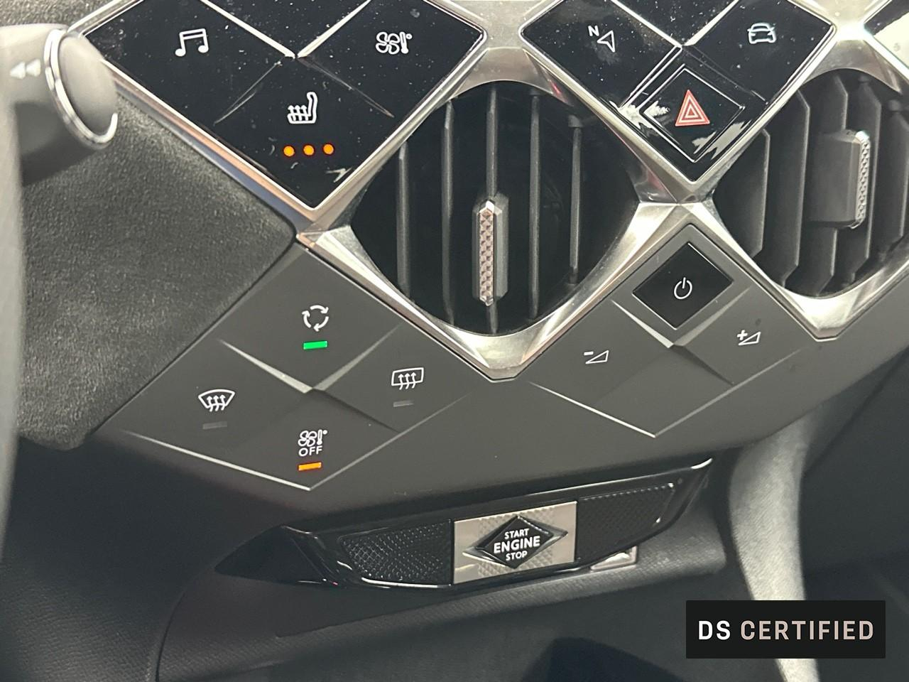 Ds Ds 3 crossback e-tense performance line+ — photo 29