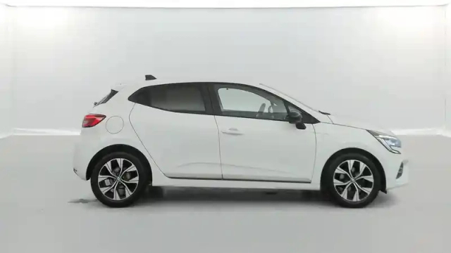 Renault Clio tce 90 — photo 15